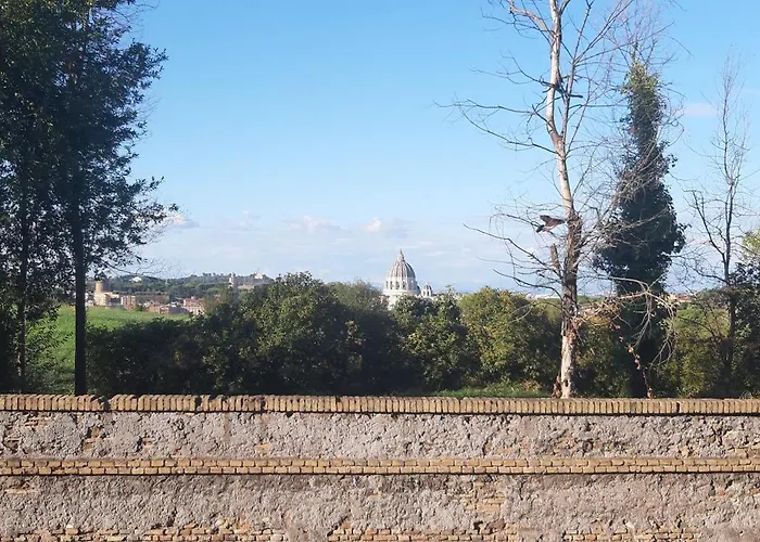 Casa Gaja, La Casa Vicino Pamphili * Rome